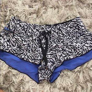 lululemon  shorts
